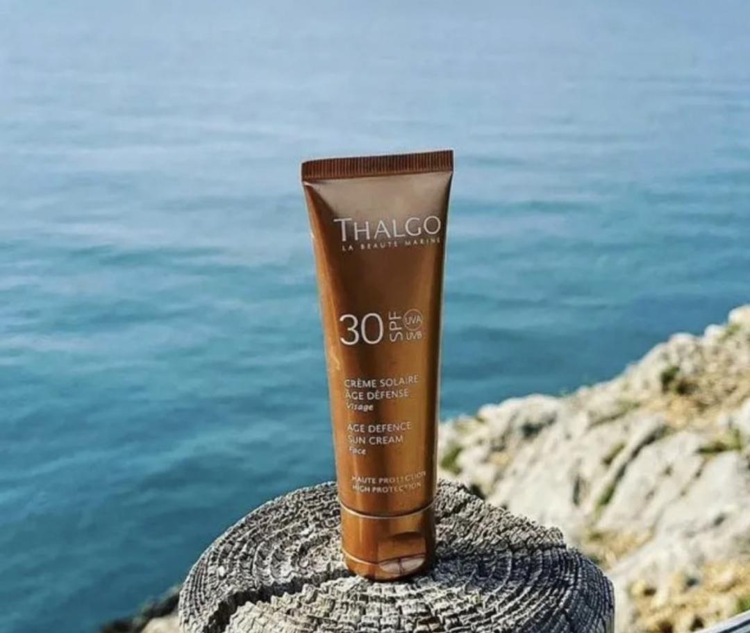 ضد آفتاب ایج دیفنس spf30 Spf 30 age defence sun cream