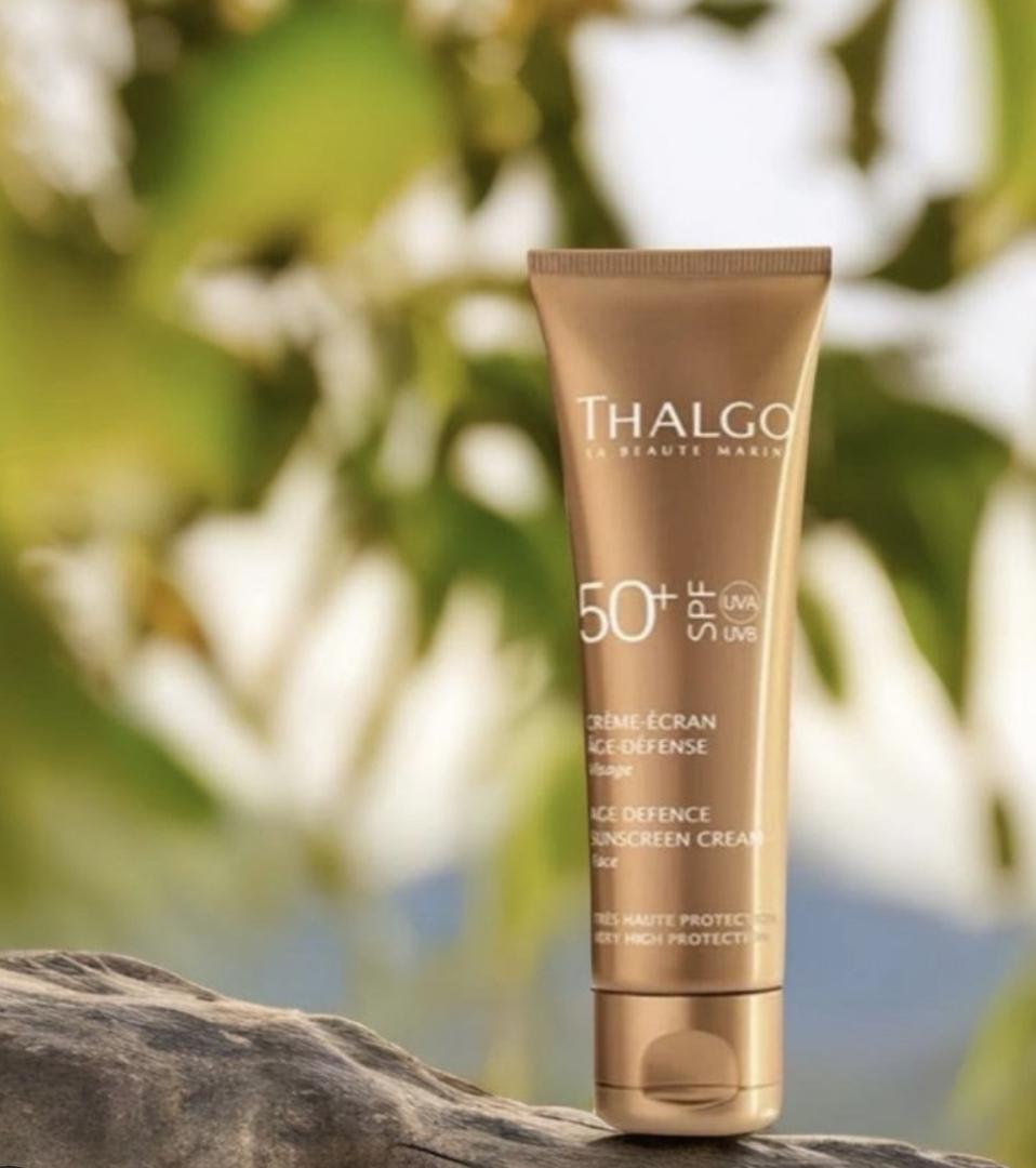 کرم ضد آفتاب SPF 50+Age Defence Sun Screen Cream